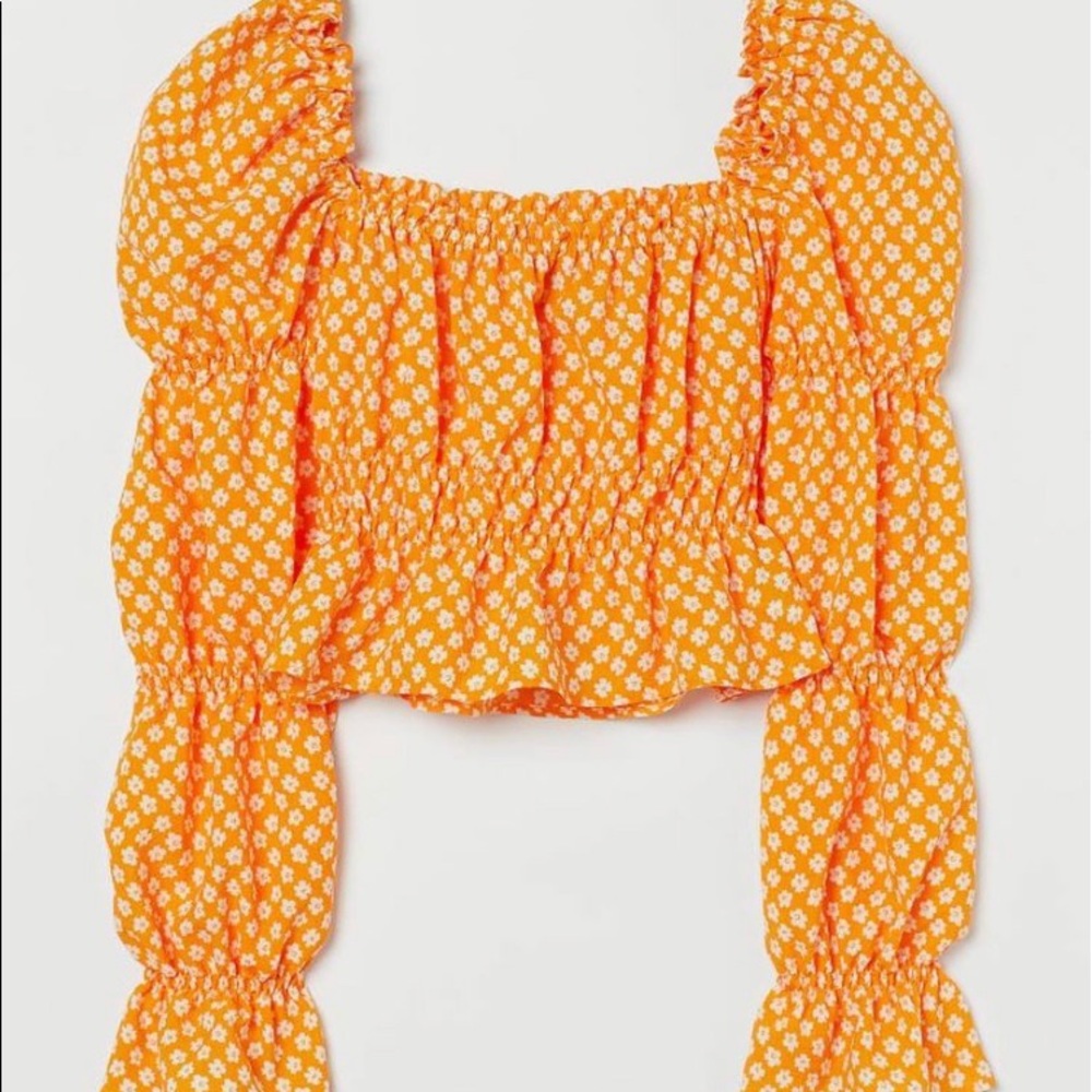 H&M cropped puff sleeve top